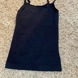 Shape fitting Black Sleeveless Top